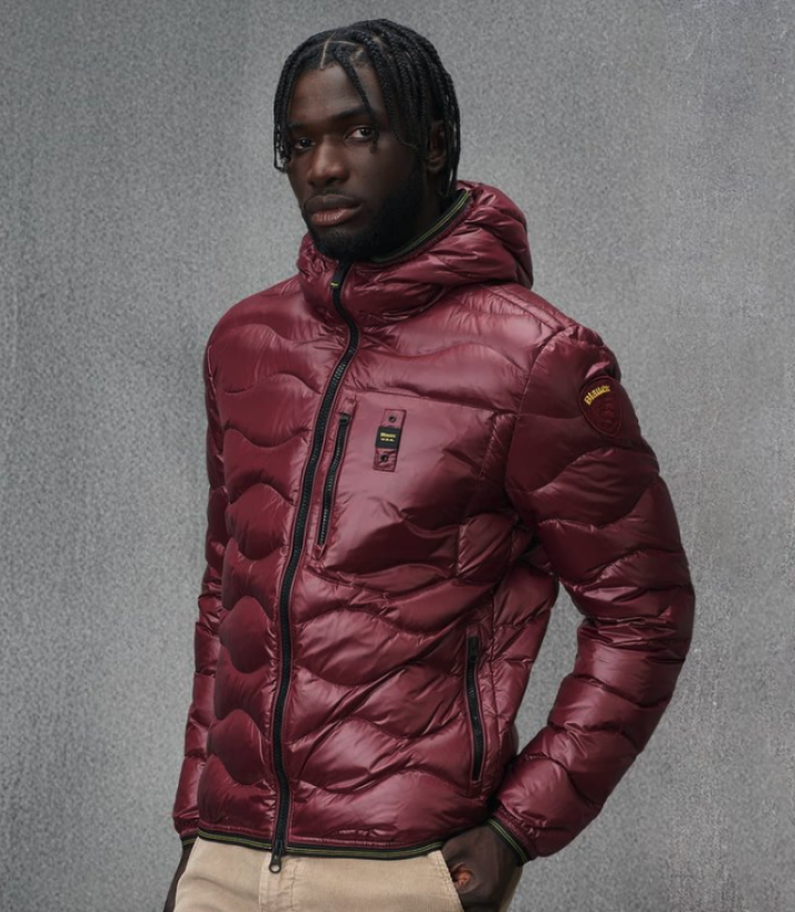 BLAUER, Moda i abrics tècnics de luxe d'estil americà a Insignia Vic